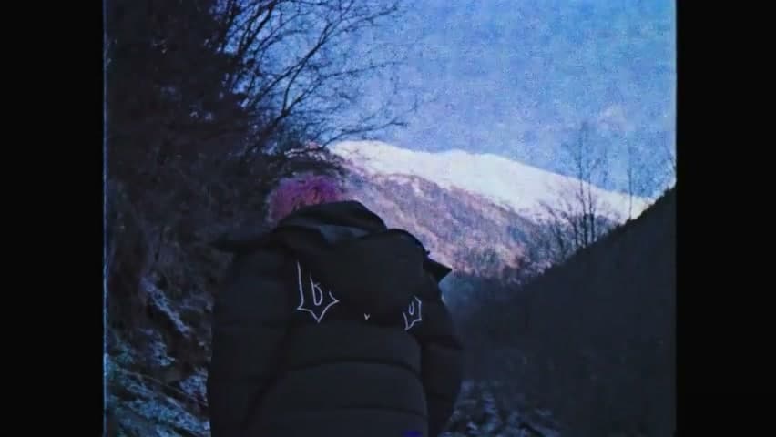 罗言《孤独满月球》 footage 22