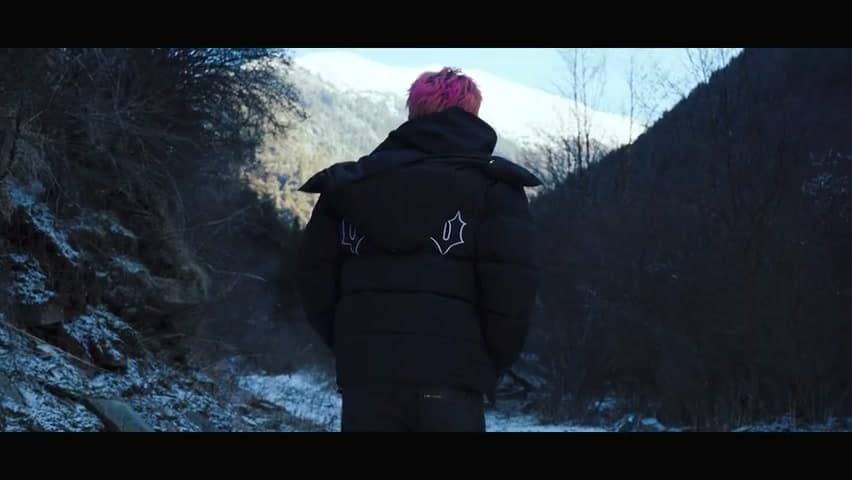 罗言《孤独满月球》 footage 24