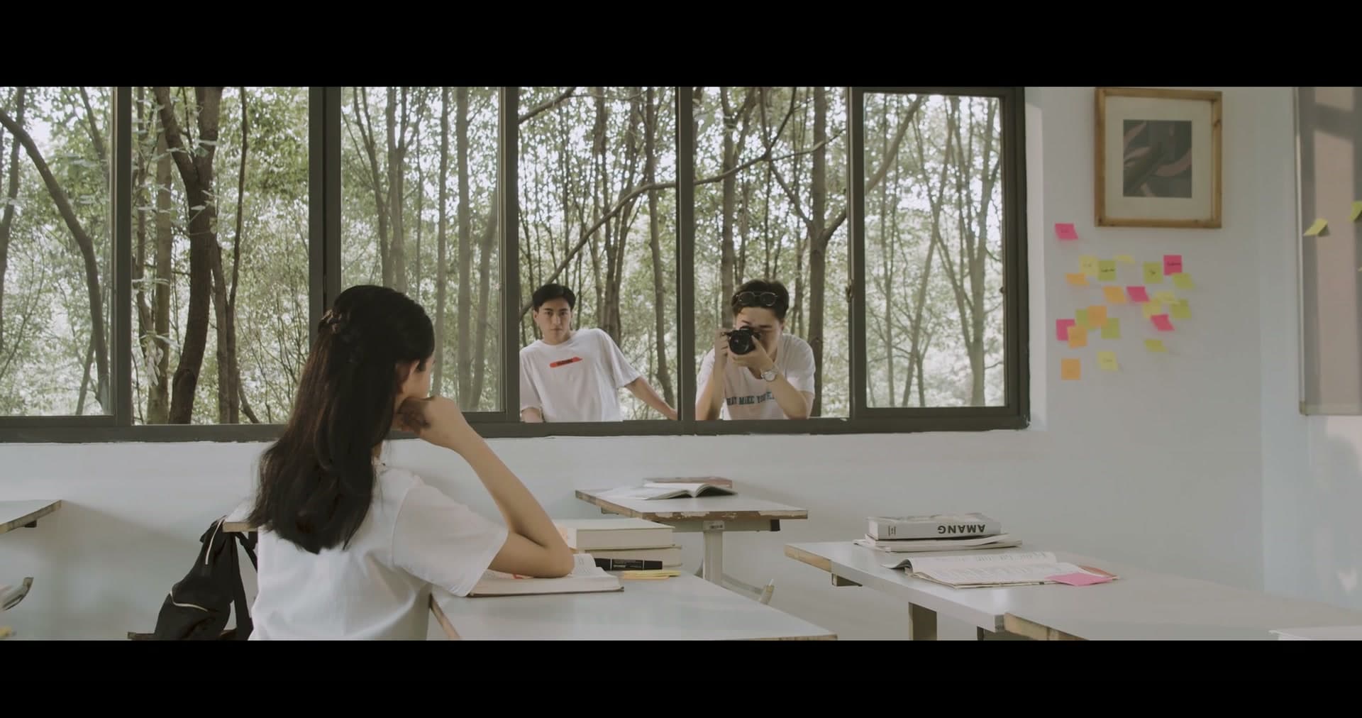 成都市龙泉驿区人民检察院指南针禁毒志愿队宣传片 footage 1