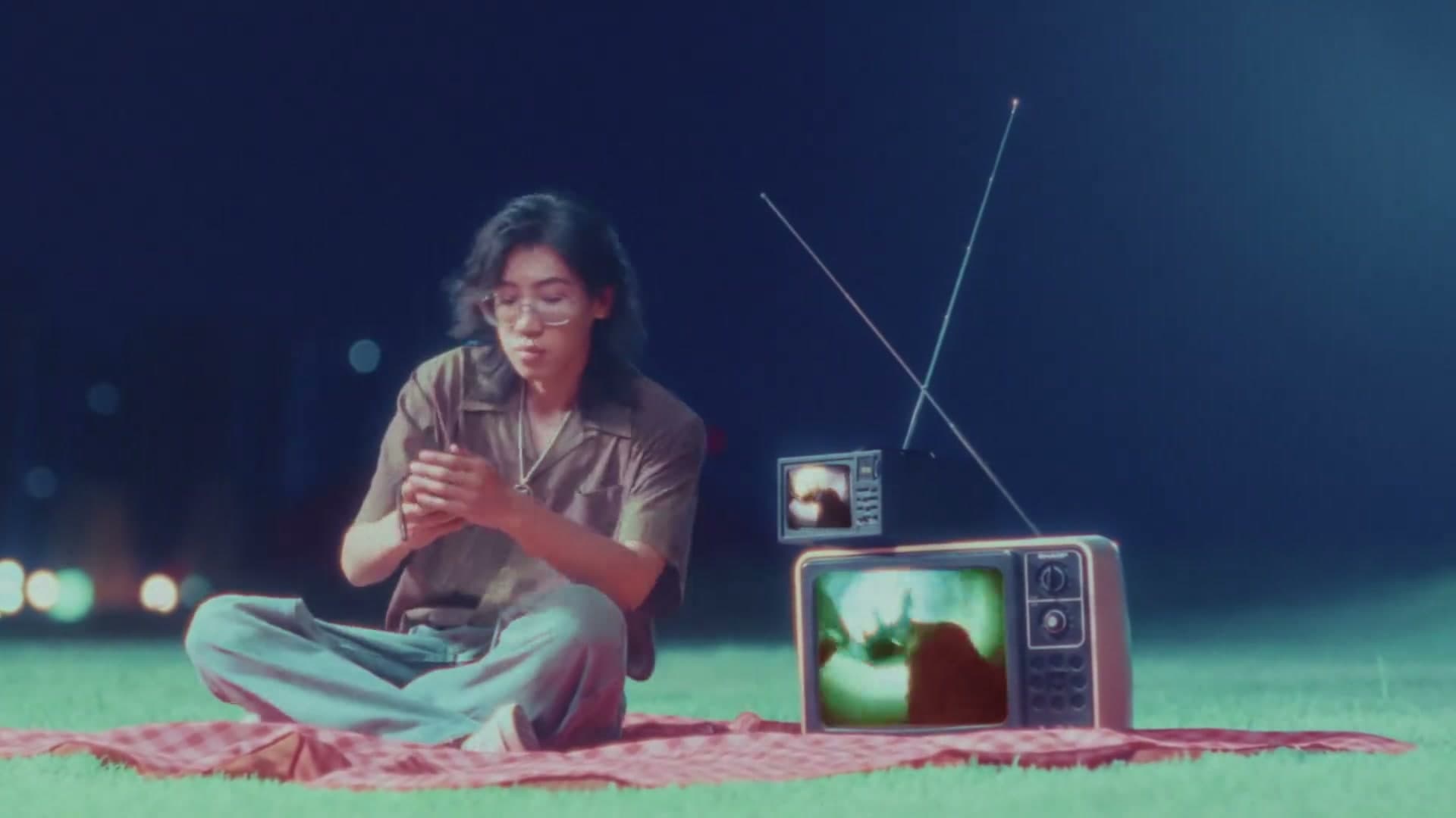 鱼翅Fin - 飞碟 - MV footage 29