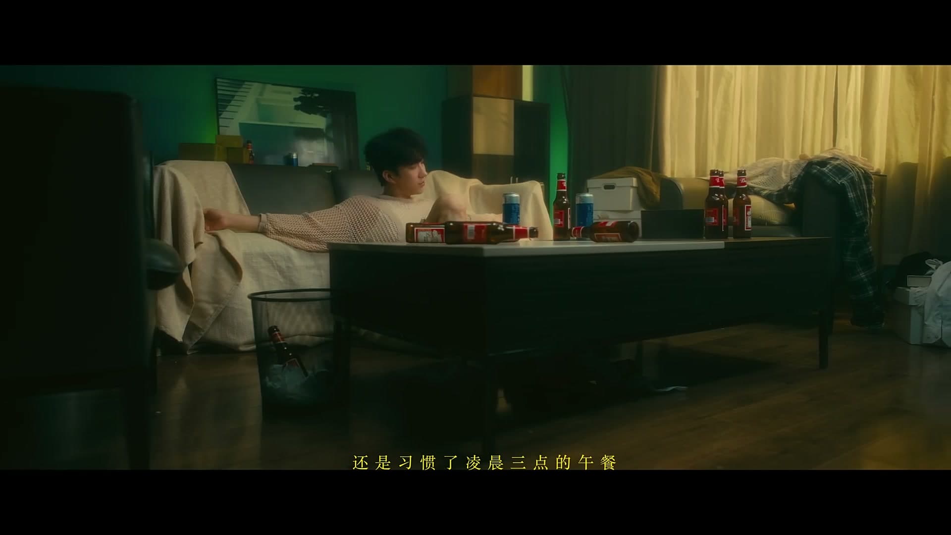 《Trash》—小包Zerinn Music Video footage 3