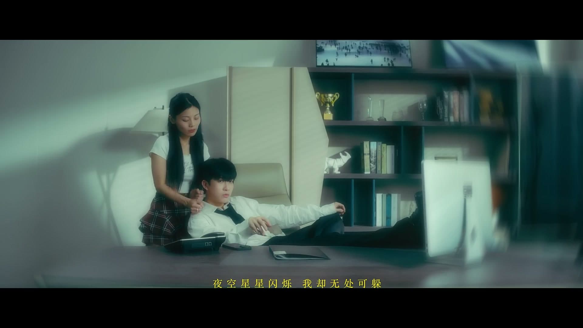 《Trash》—小包Zerinn Music Video footage 21