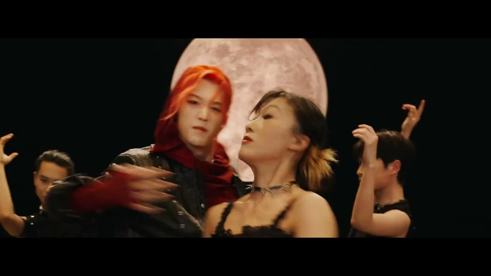 《Like an Animal》—孙滢皓Official Music Video footage 3