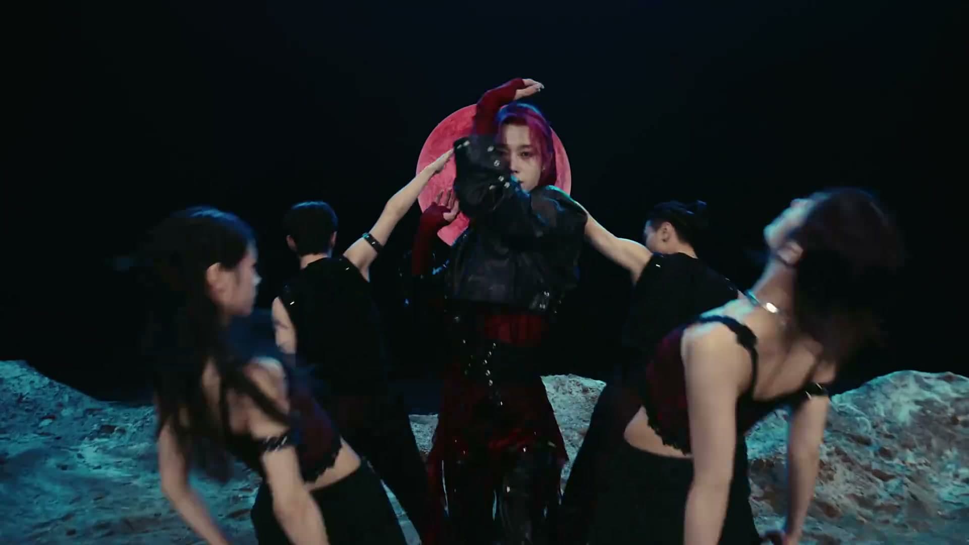 《Like an Animal》—孙滢皓Official Music Video footage 4